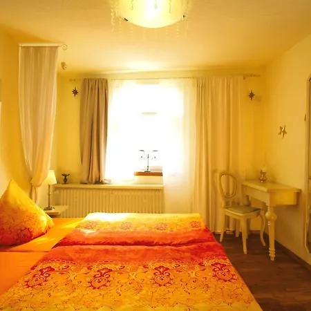 175 Qm Schwanennest, In Der Romantischen Roedermuehle An Der Fraenkischen Saale In Deutschlands Mitte, 8 Km Zur A7 Appartement *