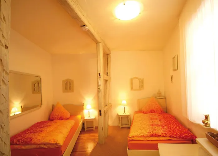 175 Qm Schwanennest, In Der Romantischen Roedermuehle An Der Fraenkischen Saale In Deutschlands Mitte, 8 Km Zur A7 Appartement *