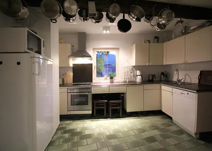 Appartement 175 Qm Schwanennest, In Der Romantischen Roedermuehle An Der Fraenkischen Saale In Deutschlands Mitte, 8 Km Zur A7